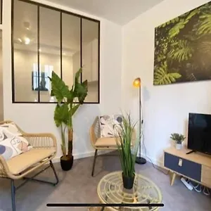 https://studio-atypique-renove-en-centre-ville.inbrittany.com