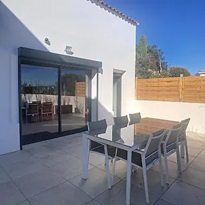 Hébergement de vacances La Parenthese Maison T3 Au Calme Avec Parking Gratuit, Mirabeau